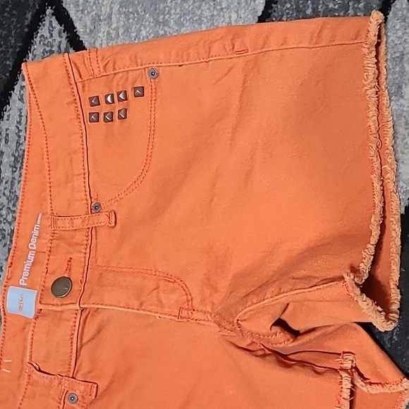 MOSSIMO BURNT ORANGE STUDDED DENIM JEAN SHORTS - Picture 10 of 11